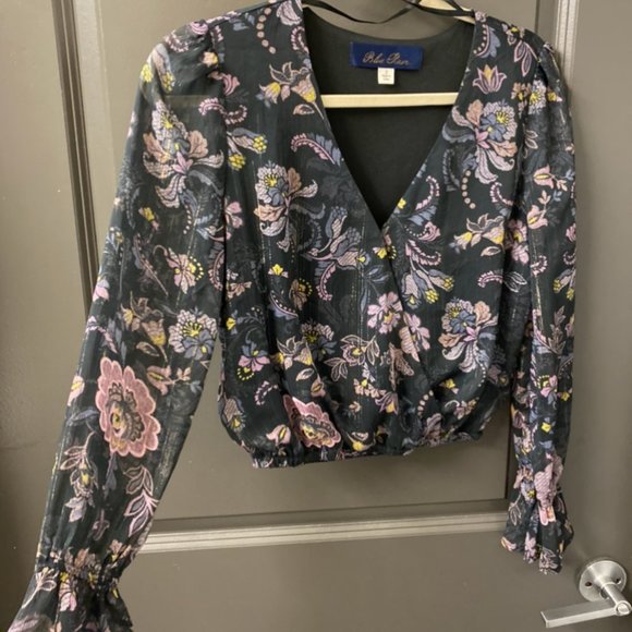 Francesca's Semi Cropped Black and Paisley Top - Picture 1 of 2